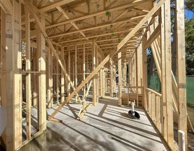 New construction Single-Family house 9839 Warwana Rd, Houston, TX 77080 - image 18