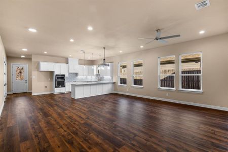 New construction Single-Family house 318 S Watson St, Unit B, Alvarado, TX 76009 null- photo 8 8