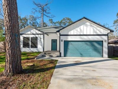 New construction Single-Family house 11152 Maple St, Cleveland, TX 77328 - photo 0