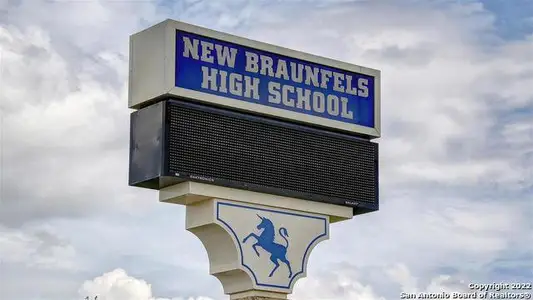 New construction Single-Family house 613 Meade St, New Braunfels, TX 78132 - image