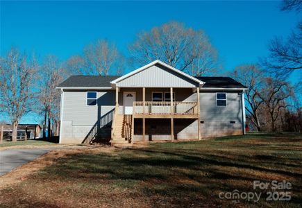 New construction Single-Family house 201 School St, Dallas, NC 28012 null- photo 0