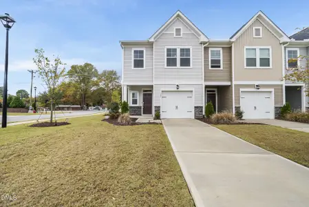 New construction Townhouse house 109 Peebles Dr, Smithfield, NC 27577 - image