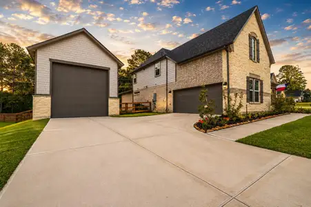 New construction Single-Family house 534 Black Bronco Rd, Magnolia, TX 77354 - image
