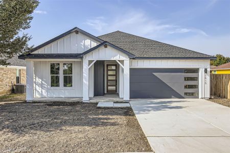 New construction Single-Family house 2413 Blue Sky Ln, Lockhart, TX 78644 null- photo 0