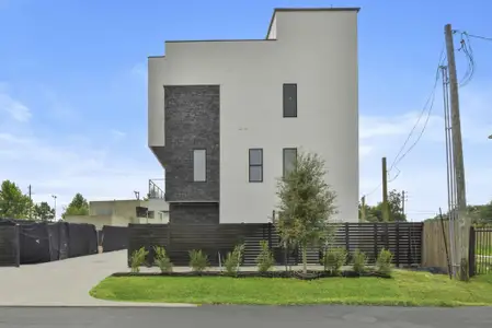 New construction Townhouse house 3114 Clay St, Houston, TX 77003 - image