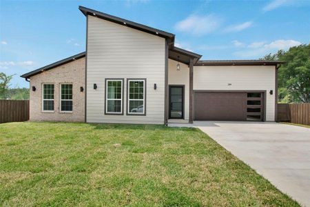 New construction Single-Family house 209 Pearl Harbor St, Tool, TX 75143 null- photo 0