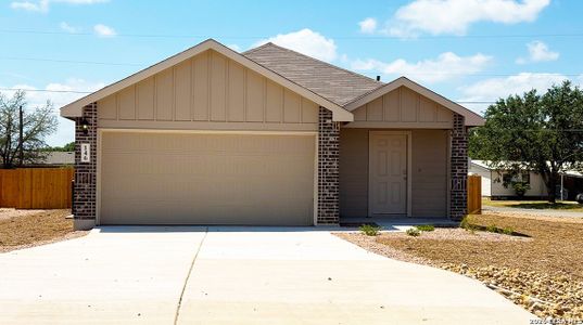 New construction Single-Family house 146 Lilli'S Ln, Comfort, TX 78013 plan The Caprock - image