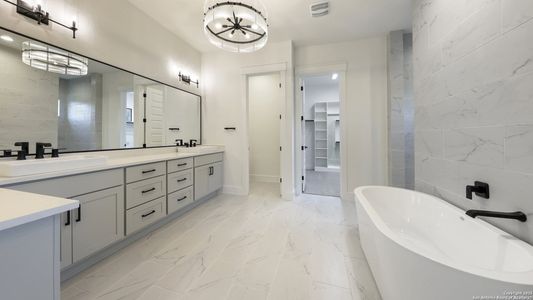 New construction Single-Family house 5668 Dry Comal, New Braunfels, TX 78132 - image 13