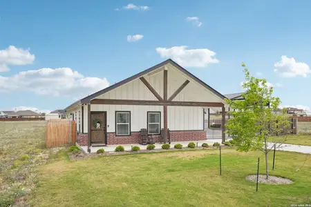 New construction Single-Family house 218 Colonial, La Vernia, TX 78121 - image