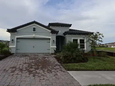 New construction Single-Family house 34299 Grande Dominion Dr, Zephyrhills, FL 33541 plan Madeira II - image