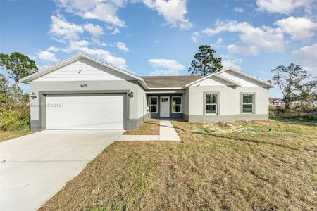 New construction Single-Family house 1609 Pickerel Ct, Kissimmee, FL 34759 null- photo 0