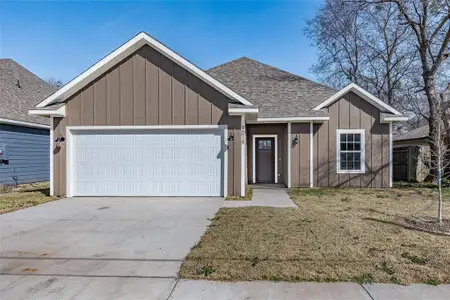 New construction Single-Family house 1219 S Montgomery St, Sherman, TX 75090 - image
