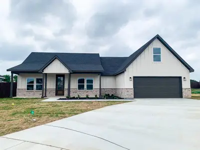 New construction Single-Family house 208 Bluff Ct, Godley, TX 76044 null- photo 0