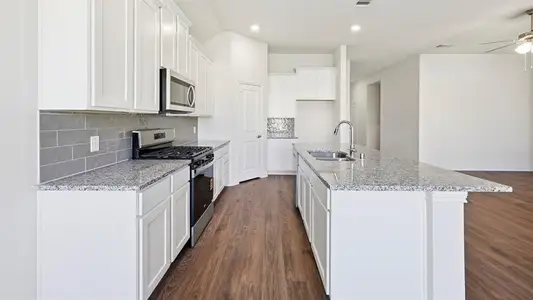 New construction Single-Family house 1803 Sabina Dr, Princeton, TX 75407 plan Brookview - image