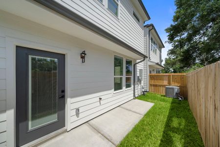 New construction Single-Family house 1501 De Soto St, Unit 6130, Houston, TX 77091 - image 18