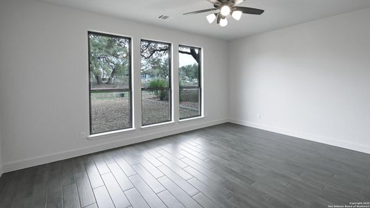 New construction Single-Family house 657 Inner Path, New Braunfels, TX 78130 3203W- photo 5 5