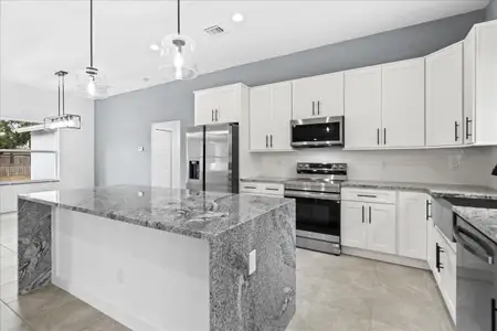 New construction Single-Family house 2933 Tivoli Ave Se, Palm Bay, FL 32909 - image