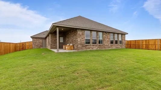 New construction Single-Family house 1313 Madeline Ln, Unit M, Krum, TX 76249 plan Crownpoint - image