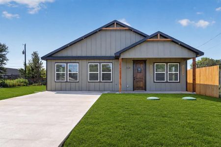 New construction Single-Family house 2921 Blackjack Ln, Granbury, TX 76048 - image