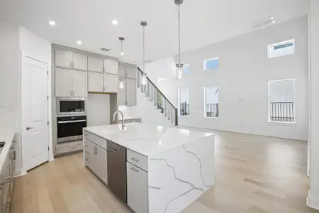 New construction Single-Family house 2014 Kit Cir, Austin, TX 78758 plan Silverton - image 4