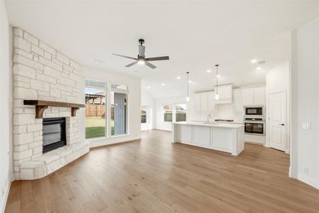 New construction Single-Family house 121 Verbena Ridge Dr, Fort Worth, TX 76131 null- photo 13 13