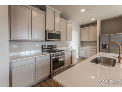 New construction Single-Family house 1590 Sunflower Wy, Johnstown, CO 80534 plan Oakley - image 7