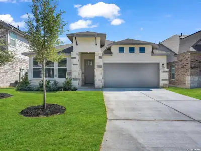 New construction Single-Family house 6914 Comanche Cougar, San Antonio, TX 78233 plan Sierra - image