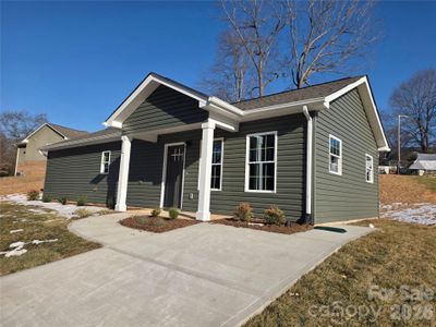 New construction Single-Family house 812 5Th Ave Sw, Hickory, NC 28602 - image