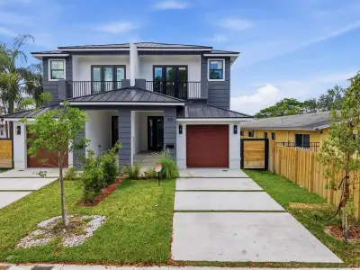 New construction Townhouse house 821 Sw 1St St, Fort Lauderdale, FL 33312 - image
