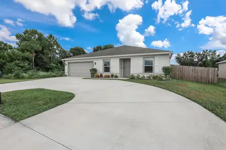 New construction Single-Family house 1422 Sw Becker Rd, Port St. Lucie, FL 34953 - image