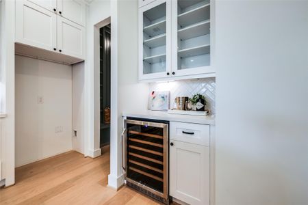 New construction Single-Family house 1016 Peden St, Houston, TX 77006 - image 13