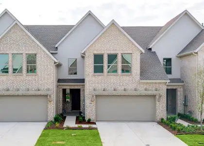 New construction Townhouse house 3550 Pierce Ln, Grand Prairie, TX 75052 - image