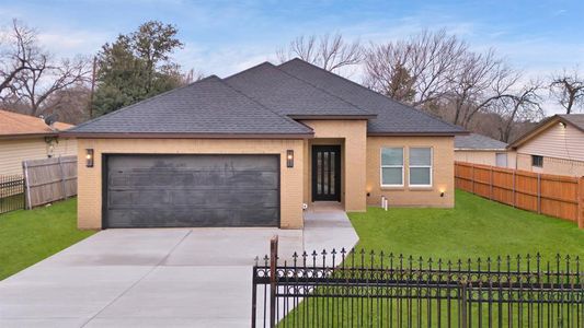 New construction Single-Family house 1759 Meadow Crest Ln, Duncanville, TX 75137 null- photo 1 1