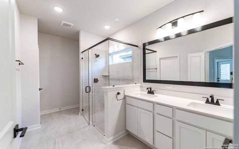 New construction Single-Family house 13032 Hush Dr, San Antonio, TX 78245 Dakota- photo 4 4