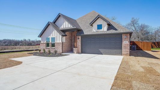 New construction Single-Family house 2465 W Lambert Rd, Weatherford, TX 76088 null- photo 1 1