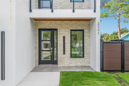 New construction Single-Family house 2111 Hawthorne St, Sarasota, FL 34239 - image