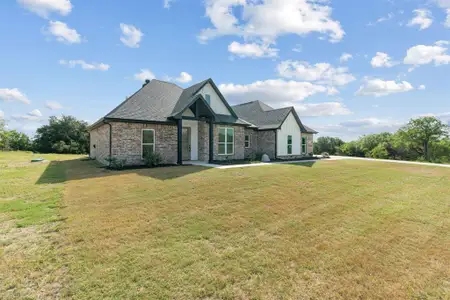 New construction Single-Family house 105 Norene Ln, Weatherford, TX 76087 - image