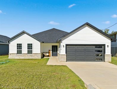New construction Single-Family house 2316 Neches St, Granbury, TX 76048 - image