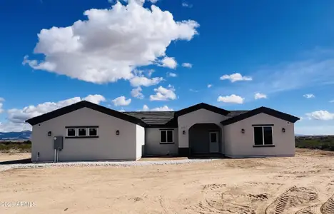 New construction Single-Family house 3311 N 329Th Dr, Tonopah, AZ 85354 - image