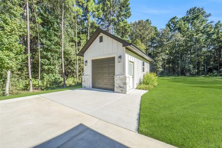 New construction Single-Family house 26073 Crown Ranch Blvd, Montgomery, TX 77316 - image