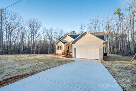 New construction Single-Family house 4000 Hoke St, Claremont, NC 28610 - image