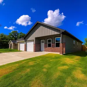 New construction Single-Family house 3307 Langford St, Greenville, TX 75401 null- photo 0