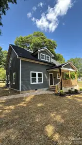 New construction Single-Family house 209 E Dixon St, Lincolnton, NC 28092 - image