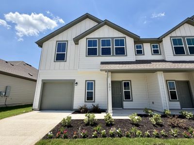 New construction Single-Family house 201 Backwood Pass, Taylor, TX 76574 plan Daisy - image