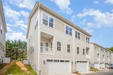 New construction Townhouse house 3928 Hager Dr, Charlotte, NC 28208 - image