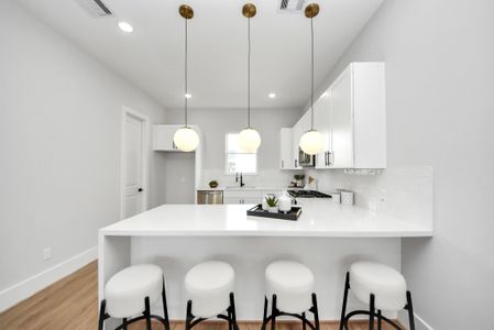 New construction Single-Family house 4814 Cochran St, Houston, TX 77009 - image 8