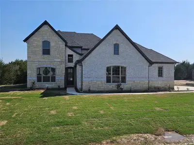 New construction Single-Family house 327 Magnolia Ct, Trenton, TX 75490 plan 6 car Super Stall - image
