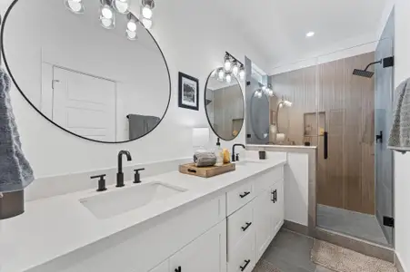 New construction Single-Family house 328 Neyland St, Houston, TX 77022 - image 8