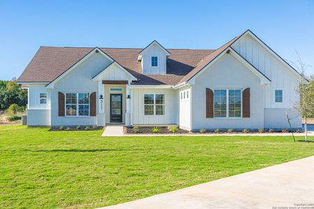 New construction Single-Family house 311 Venado Oaks, Castroville, TX 78009 PORTOFINO- photo 22 22