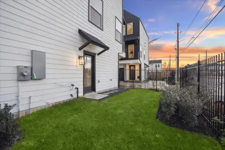 New construction Single-Family house 719 Thornton Rd, Unit A, Houston, TX 77018 - image 3